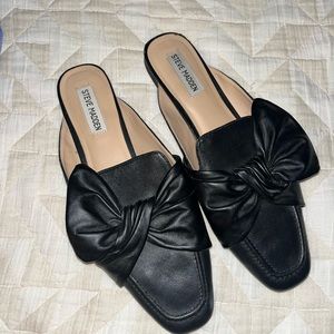 Steve Madden leather bow flats
